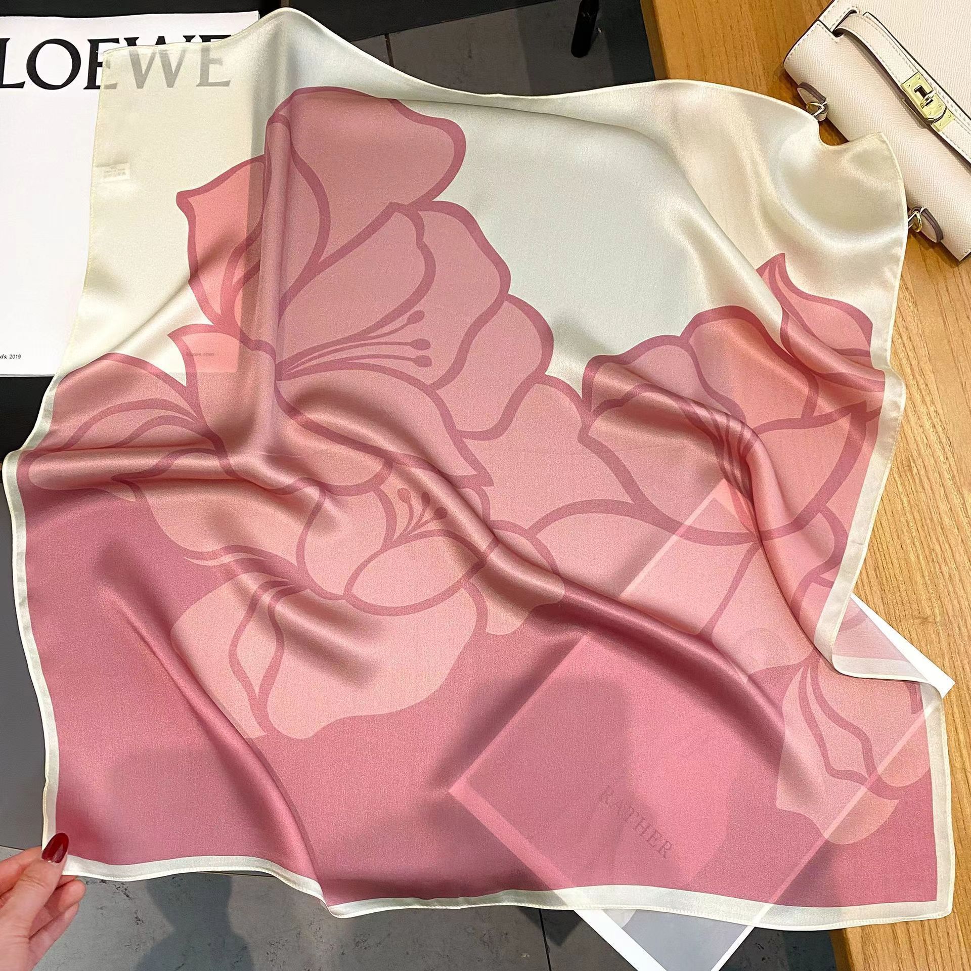 Women's High - end Thin Square Scarf - Elora Moda