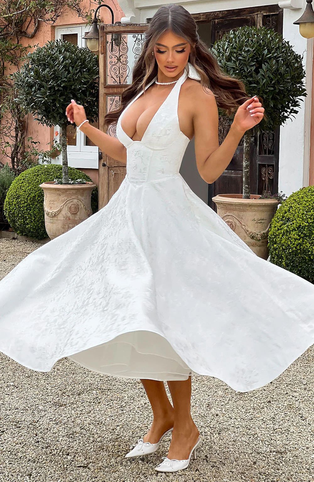 V-neck Halter Sleeveless Jacquard Lace-up Waist Vacation Style Long Adult Dress