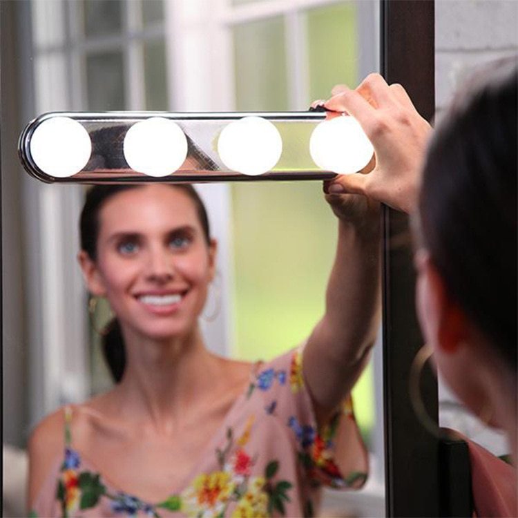 Four bulb mirror headlights Suction cup makeup lamp LED lamp fill light - Elora Moda