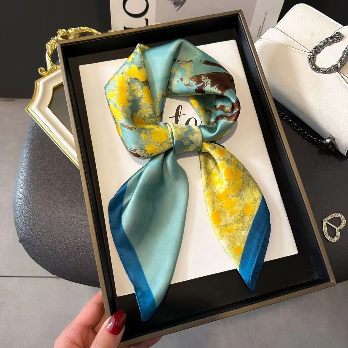 Women's High - end Thin Square Scarf - Elora Moda